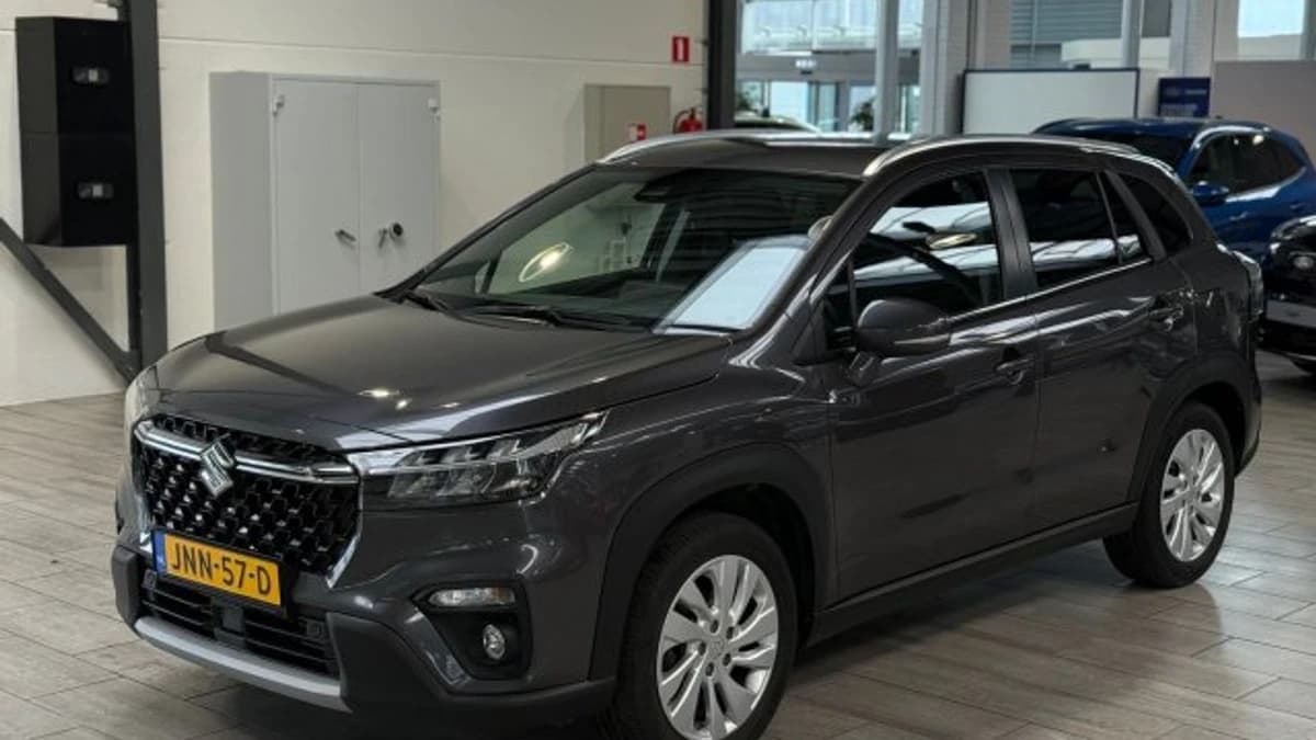 Suzuki S-Cross — foto 1