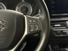 Suzuki S-Cross thumbnail 12