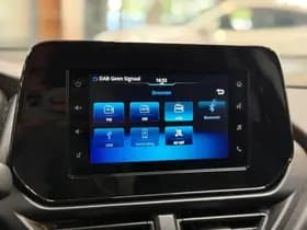 Suzuki S-Cross thumbnail 14