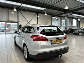 Ford Focus thumbnail 2