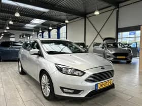 Ford Focus thumbnail 3