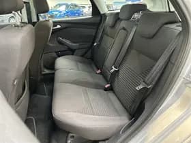 Ford Focus thumbnail 7