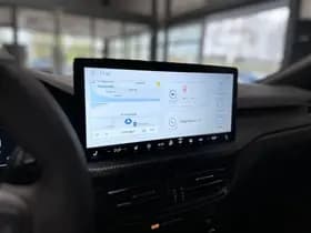 Ford Kuga thumbnail 12