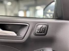 Ford Kuga thumbnail 24