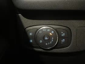 Ford Focus Wagon Ecoboost Hybrid 155 pk ST-line thumbnail 11