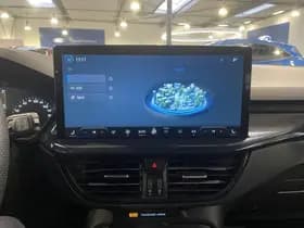 Ford Focus Wagon Ecoboost Hybrid 155 pk ST-line thumbnail 18