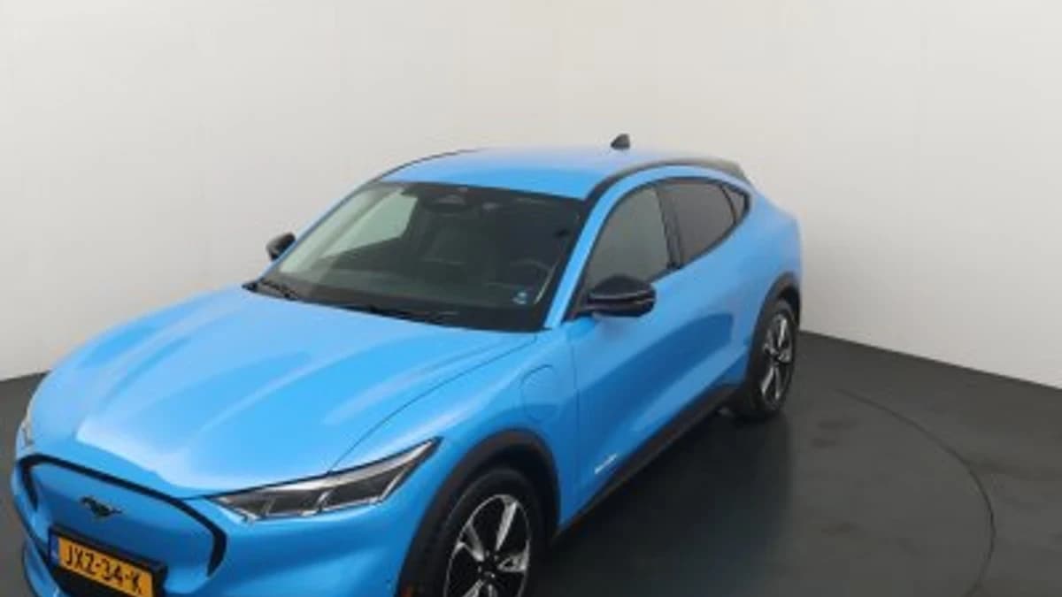 Ford Mustang Mach-E RWD 75 kWh 268 pk — foto 1