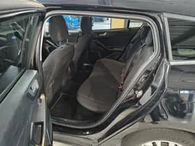 Ford Focus thumbnail 7