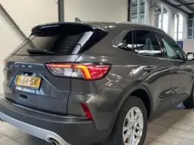 Ford Kuga 1.5 EcoBoost Titanium thumbnail 4