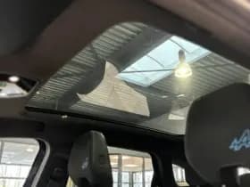 Renault Austral 1.2 E-Tech full hybrid 200 Iconic Esprit Alpine thumbnail 16