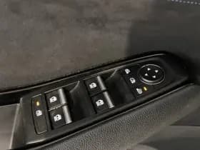 Renault Austral 1.2 E-Tech full hybrid 200 Iconic Esprit Alpine thumbnail 18