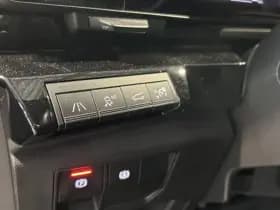 Renault Austral 1.2 E-Tech full hybrid 200 Iconic Esprit Alpine thumbnail 19