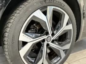 Renault Austral 1.2 E-Tech full hybrid 200 Iconic Esprit Alpine thumbnail 22