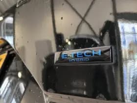 Renault Austral 1.2 E-Tech full hybrid 200 Iconic Esprit Alpine thumbnail 28