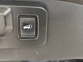 Renault Austral 1.2 E-Tech full hybrid 200 Iconic Esprit Alpine thumbnail 29