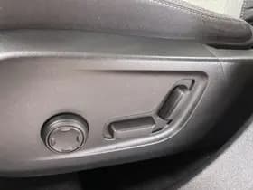 Volvo XC40 1.5 T4 211 pk Plug-in hybrid Plus Bright thumbnail 9