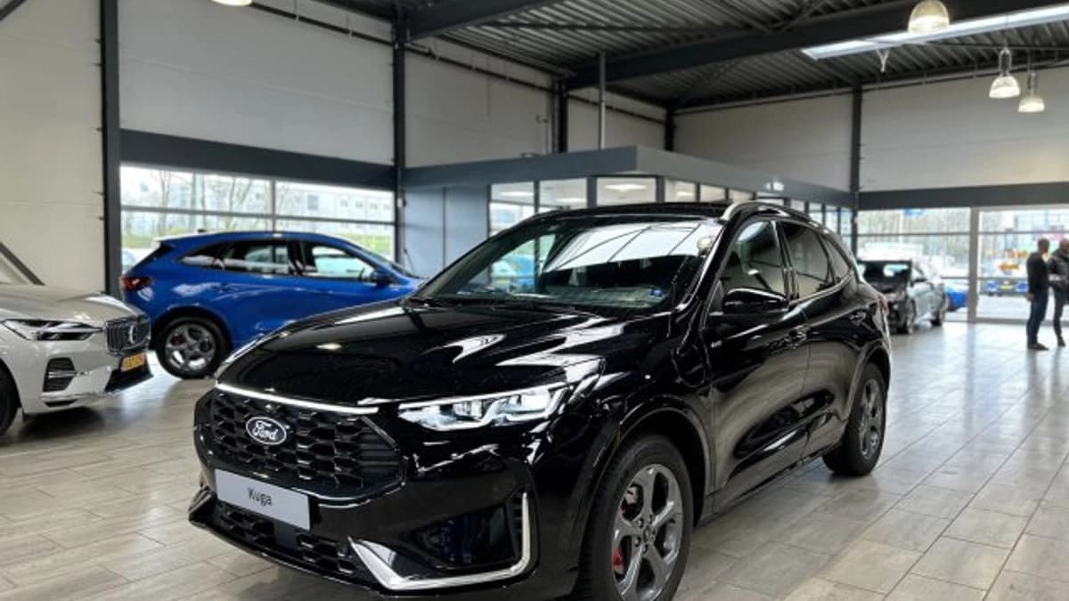 Ford Kuga ST-Line X 2.5 PHEV 243 pk — foto 1