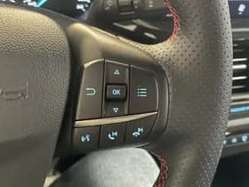 Ford Focus thumbnail 12