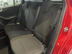 Ford Focus thumbnail 22