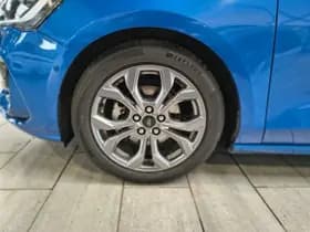 Ford Focus thumbnail 5