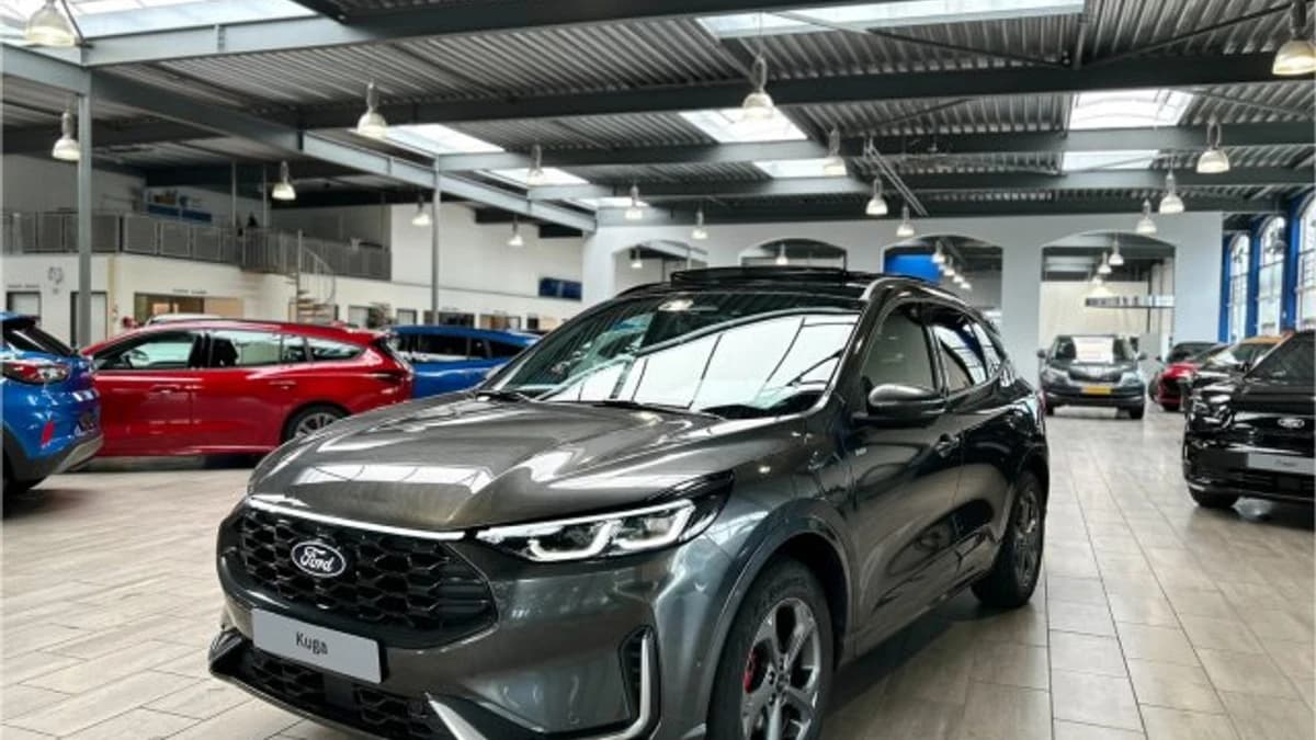 Ford Kuga 2.5 PHEV 243 pk ST-Line X — foto 1