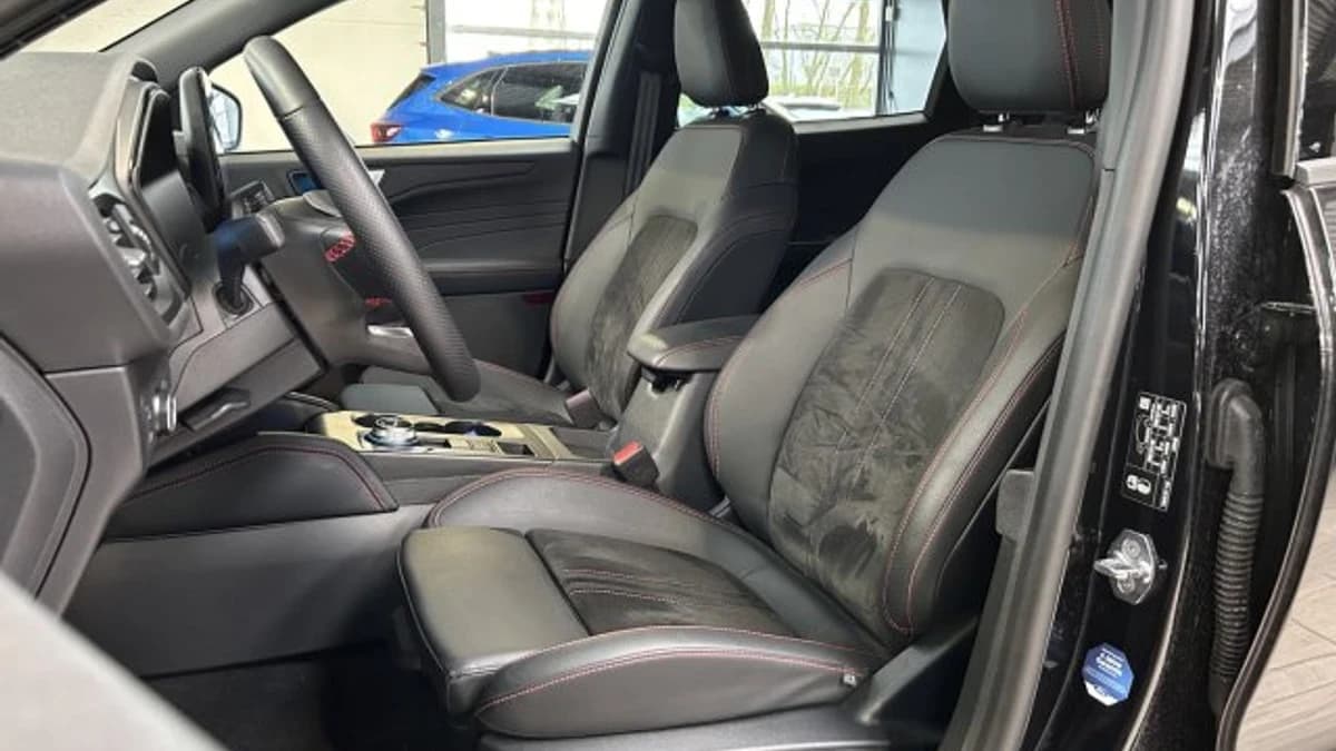 Ford Kuga ST-Line X 2.5 PHEV 243 pk — foto 1