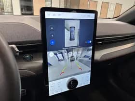 Ford Mustang Mach-E thumbnail 15