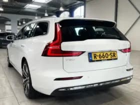 Volvo V60 2.0 T6 Plug-in hybrid AWD 350 pk Essential Bright thumbnail 2