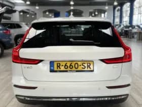 Volvo V60 2.0 T6 Plug-in hybrid AWD 350 pk Essential Bright thumbnail 3