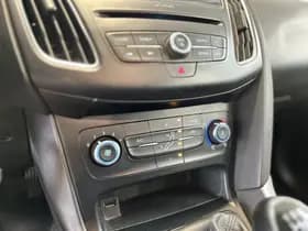 Ford Focus thumbnail 12