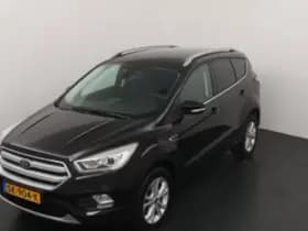 Ford Kuga 1.5 EcoBoost 183 pk Vignale thumbnail 3