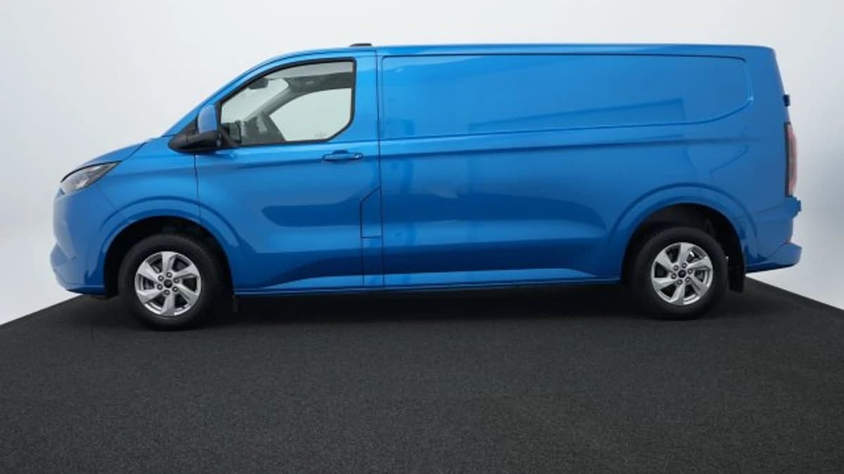 Ford E-Transit Custom 340 L2H1 Limited 65 kWh Achteruit rijcamera — foto 1