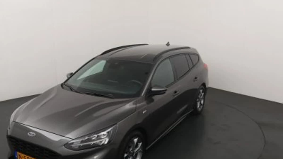 Ford Focus Wagon EB Hybrid ST Line X — foto 1