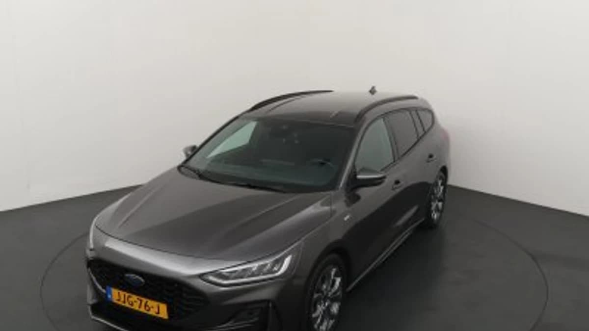 Ford Focus Wagon 125pk St-line X Automaat — foto 1