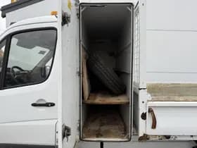 Mercedes-Benz Sprinter thumbnail 9