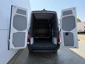 Mercedes-Benz eSprinter thumbnail 11