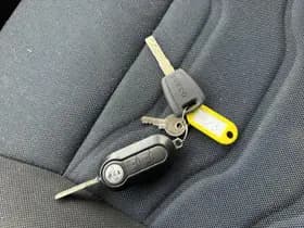 Iveco Daily 35s14 23 Daily 35S14 2.3 thumbnail 25