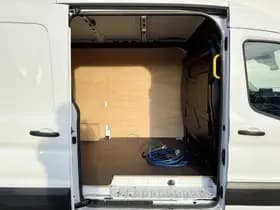 Ford E transit 390 75kwh 184pk e-Transit 390 75kWh 184PK thumbnail 9