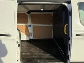 Ford Transit custom 340 10 phev 120pk Transit Custom 340 1.0 PHEV 120PK thumbnail 9