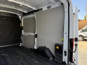 Ford E transit 68kwh 184pk thumbnail 16