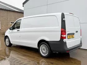 Mercedes-Benz Benz evito 112 pro 66kwh eVito 112 Pro 66kWh thumbnail 3