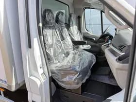 Maxus E deliver 9 thumbnail 6