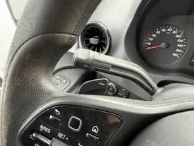 Mercedes-Benz Sprinter thumbnail 16