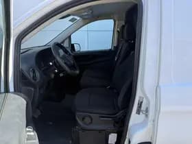 Mercedes-Benz Vito thumbnail 6