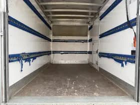 Mercedes-Benz Sprinter thumbnail 12