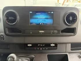 Mercedes-Benz Sprinter thumbnail 16