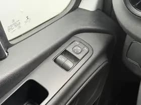 Mercedes-Benz Sprinter thumbnail 23