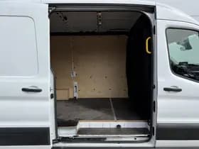 Ford E transit 68kwh 184pk e-Transit 68kWh 184PK thumbnail 11