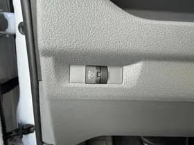 Peugeot E expert 75kwh e-Expert 75kWh thumbnail 27