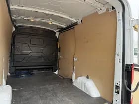 Ford E transit thumbnail 17